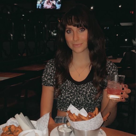 Meet your Posher, Megan - Picture 1 of 1